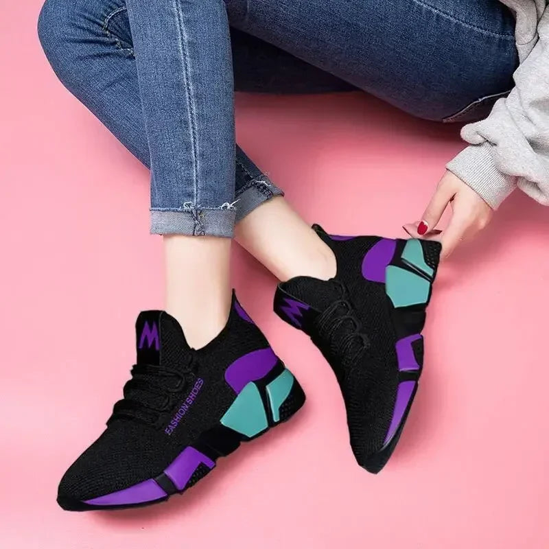 New fashionable and simple women's shoes, comfortable women's shoes, spring and autumn lace-up comfortable light sports shoes